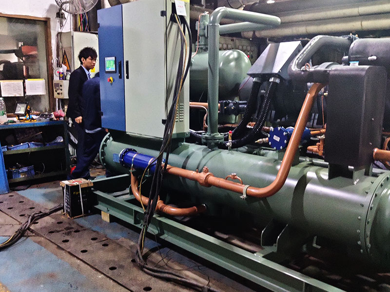 水冷式工業(yè)冷水機(jī)組冬天怎么防凍？ 